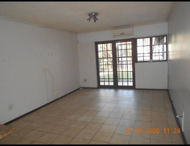 2 BEDROOM PROPERTY TO RENT IN MEER EN SEE